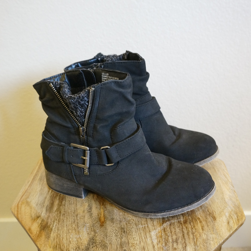 Black buckle zip up boot combat style winter boot